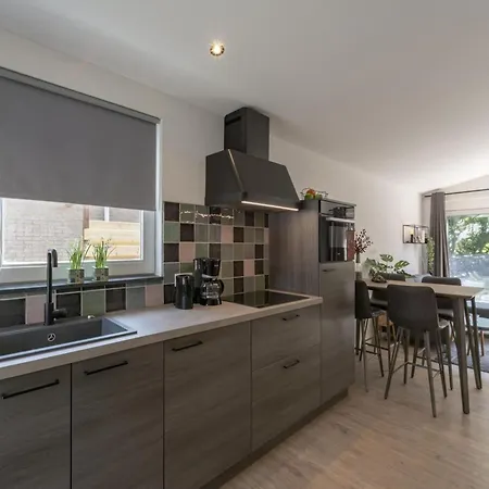 Holiday home Luxurious Furnished With Terrace