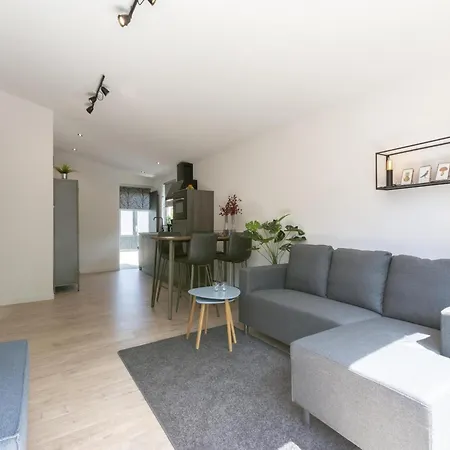 Luxurious Furnished With Terrace Holiday home *