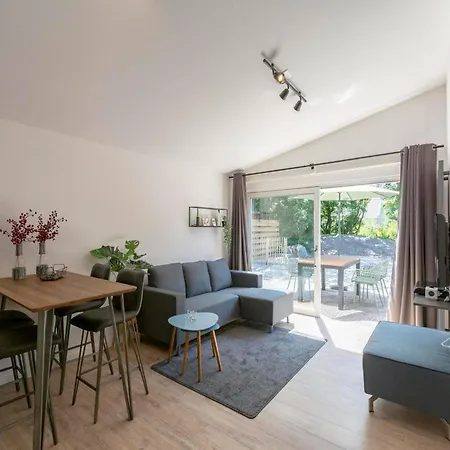 Ferienhaus Luxurious Furnished With Terrace Callantsoog